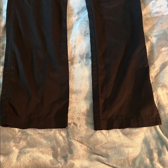Grey's Anatomy Women Black Scrub Cargo Pants - Picture 6 of 8